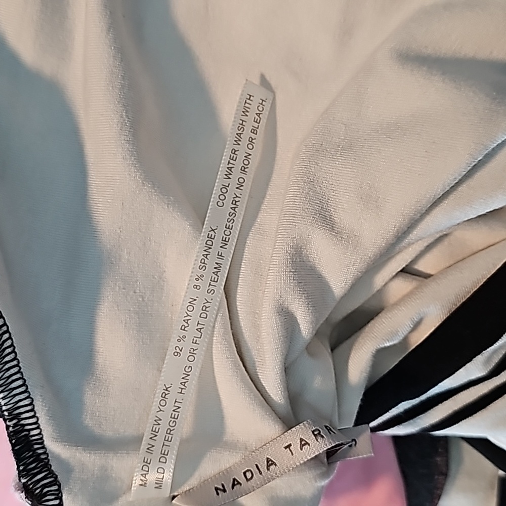 Nadia Tarr Cropped Long Sleeve Top - Picture 8 of 8